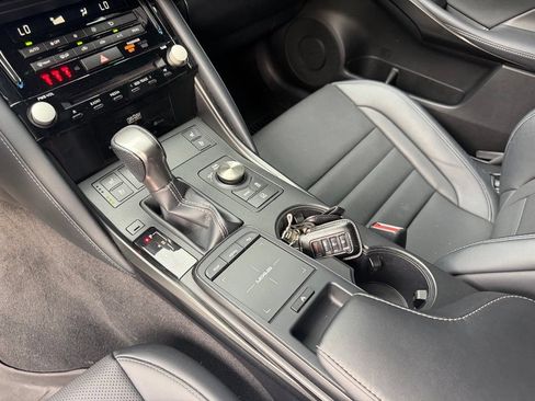 Used 2022 Lexus IS 350 F Sport AWD/4WD image 23