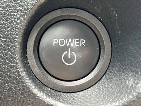 Used 2024 Toyota Corolla Cross AWD Hybrid image 22