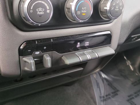 Used 2024 RAM 2500 Big Horn image 18