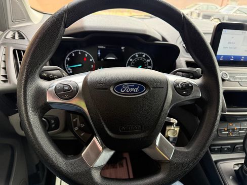 Used 2022 Ford Transit Connect XLT FWD image 15