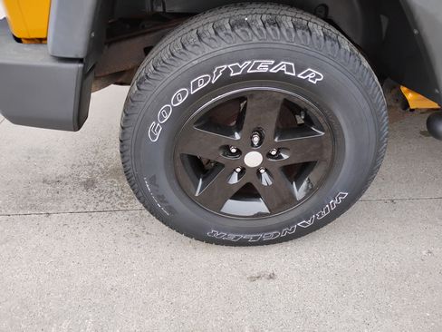 Used 2014 Jeep Wrangler Unlimited Sport w/ Quick Order Package 24S image 21