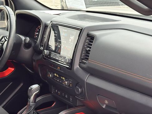 Used 2022 Nissan Frontier Pro-X RWD image 30