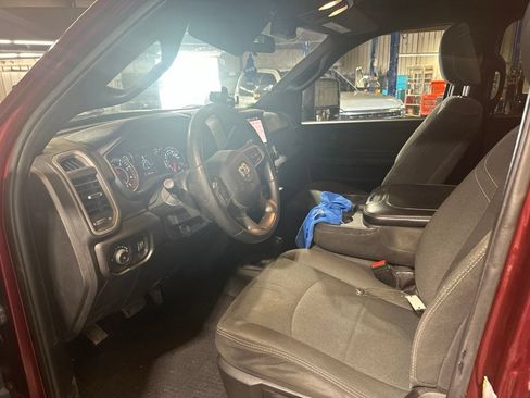 Used 2024 RAM 3500 Tradesman w/ Chrome Appearance Group AWD/4WD image 6