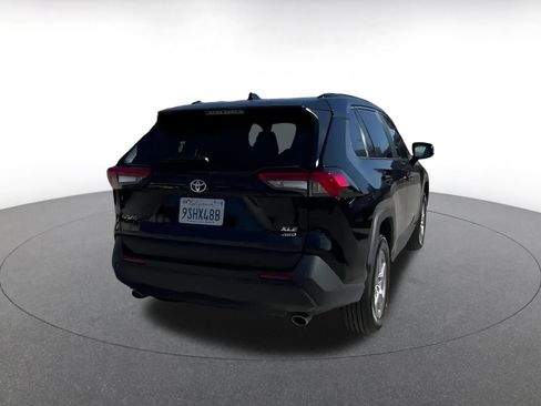 Used 2025 Toyota RAV4 XLE image 14