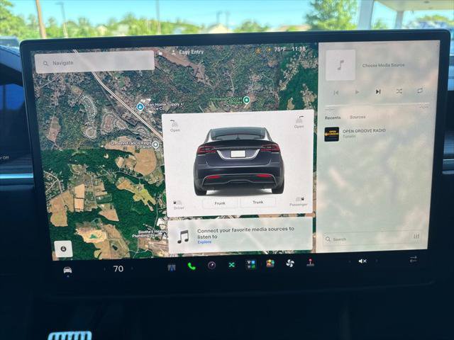 Used 2025 Tesla Model X AWD/4WD image 9