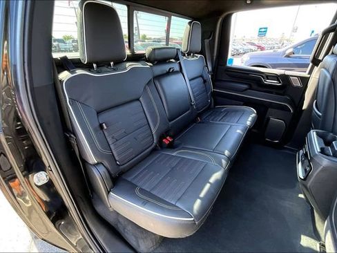 Used 2025 GMC Sierra 2500 AT4X AWD/4WD image 24