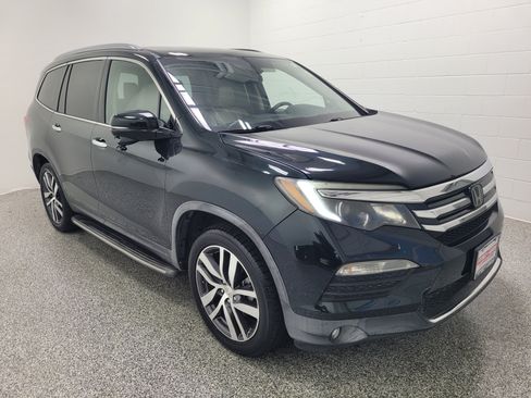 Used 2016 Honda Pilot Touring image 3