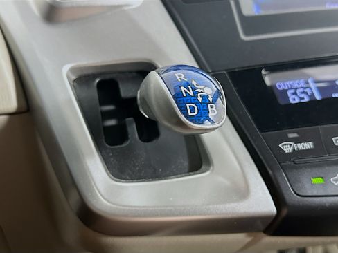 Used 2012 Toyota Prius V Five FWD image 25