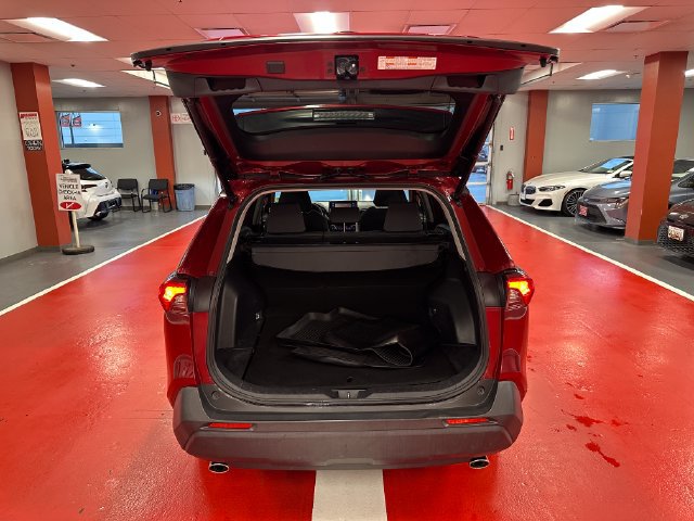 Used 2019 Toyota RAV4 XLE w/ Convenience Package AWD/4WD image 26