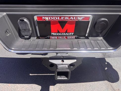 Used 2016 Chevrolet Silverado 3500 4x4 Double Cab image 31