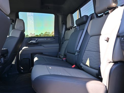 Used 2026 Chevrolet Silverado 2500 ZR2 image 30