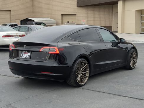 Used 2020 Tesla Model 3 Long Range image 3
