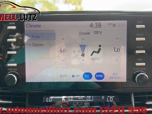 Used 2022 Toyota Sienna Limited FWD image 28