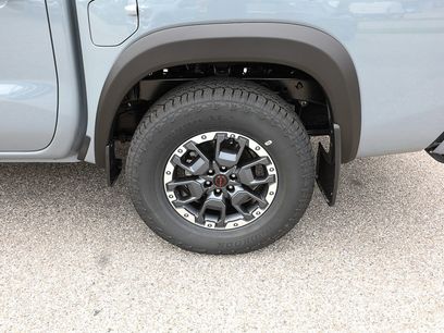 New 2026 Nissan Frontier PRO-4X w/ Tow Package