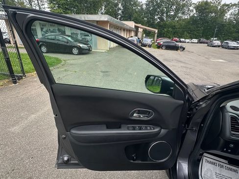 Used 2016 Honda HR-V EX image 22