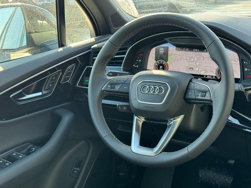 Used 2026 Audi Q7 3.0T Premium w/ Convenience Plus Package AWD/4WD image 9