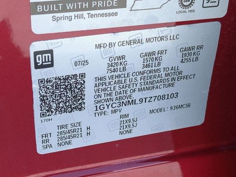 Certified 2026 Cadillac Vistiq Sport w/ LPO, Floor Liner Package AWD/4WD image 23
