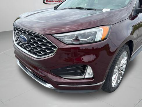 Used 2021 Ford Edge Titanium w/ Equipment Group 301A AWD/4WD image 38