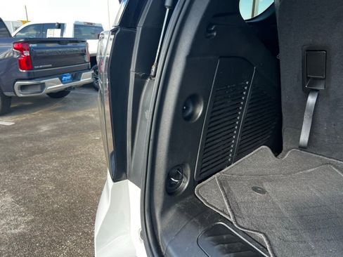 Used 2022 Chevrolet Tahoe LS w/ Driver Alert Package image 89