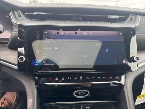 New 2026 Jeep Grand Cherokee Limited image 13