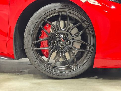 Used 2024 Chevrolet Corvette Z06 w/ Stealth Interior Trim Package RWD image 7