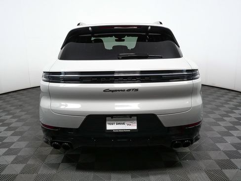 Certified 2025 Porsche Cayenne GTS image 31