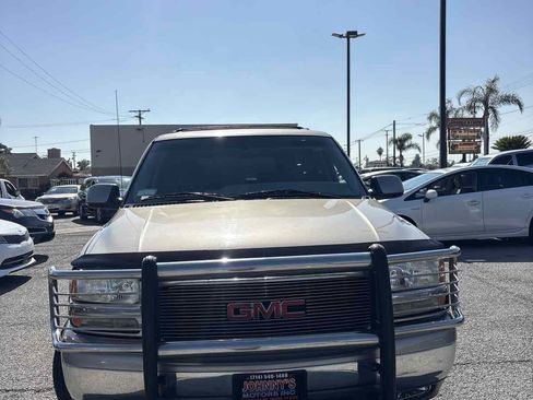 Used 2003 GMC Yukon XL SLE w/ Cargo Package RWD image 3