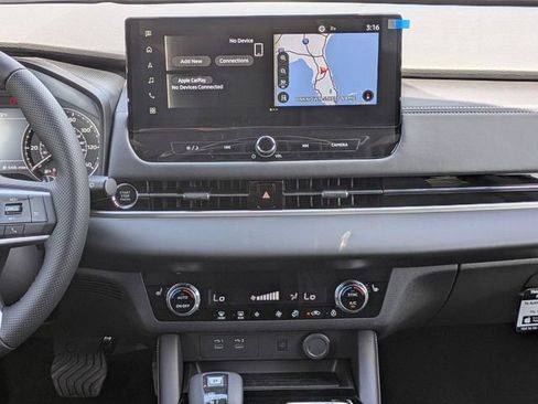 New 2026 Mitsubishi Outlander LE FWD image 18