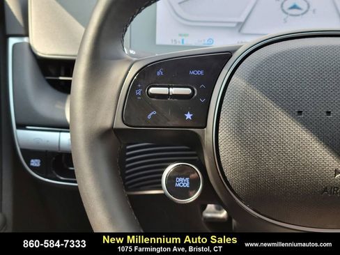 Used 2024 Hyundai Ioniq 5 Limited image 28