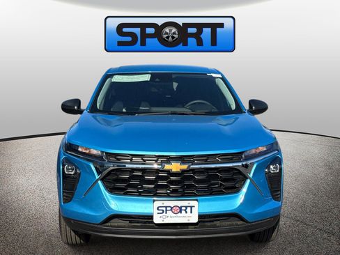 New 2026 Chevrolet Trax LS w/ Driver Confidence Package FWD image 6