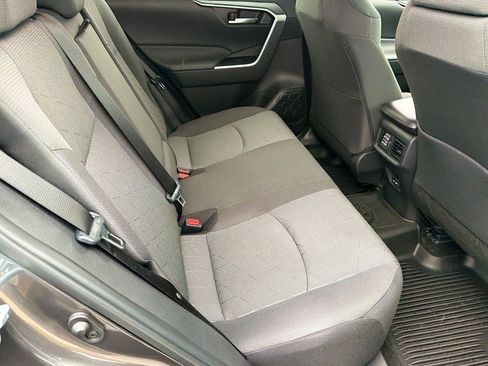 Used 2023 Toyota RAV4 XLE FWD image 27