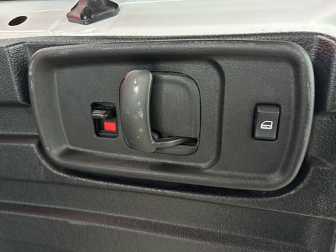 Used 2024 Chevrolet Express 2500 w/ Driver Convenience Package image 28