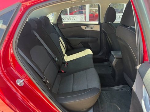 Used 2023 Kia Forte LXS FWD image 9