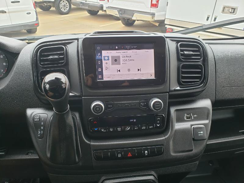 Used 2025 RAM ProMaster 2500 w/ Convenience Group FWD image 14