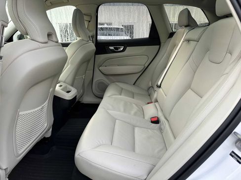 Used 2025 Volvo XC60 B5 Plus w/ Protection Package Premier image 15