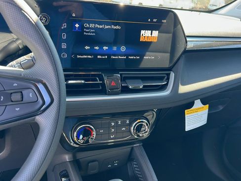 New 2026 Chevrolet TrailBlazer LT w/ Driver Confidence Package image 24