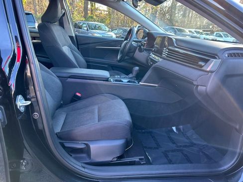 Used 2025 Toyota Camry LE image 27