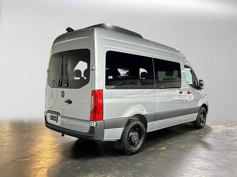 Used 2025 Mercedes-Benz Sprinter 2500 image 3