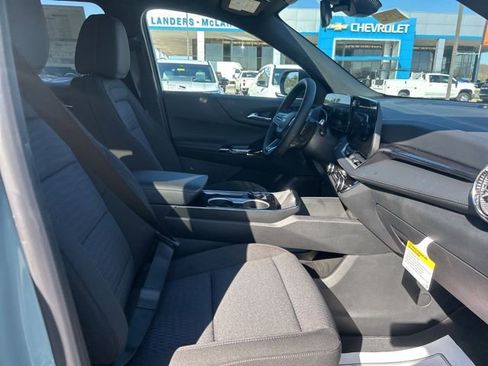 New 2026 Chevrolet Equinox LT FWD image 31