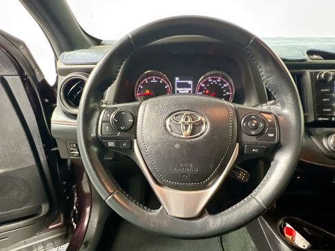 Used 2018 Toyota RAV4 SE w/ Power Extra Value Package image 17