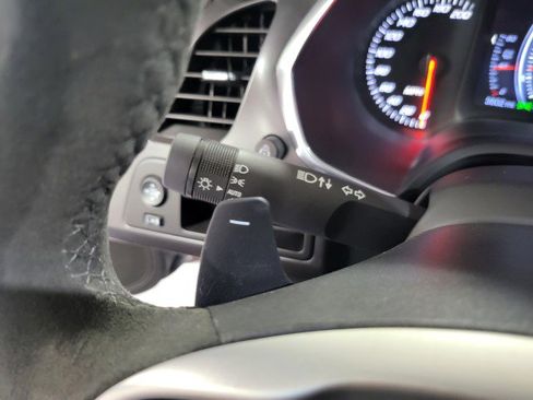 Used 2018 Chevrolet Corvette Stingray Coupe w/ Carbon Flash Badge Package image 24