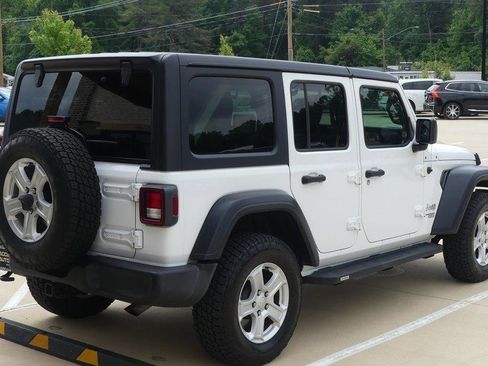 Used 2018 Jeep Wrangler Unlimited Sport S AWD/4WD image 5
