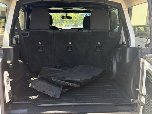 Used 2018 Jeep Wrangler Unlimited Sport S AWD/4WD image 27