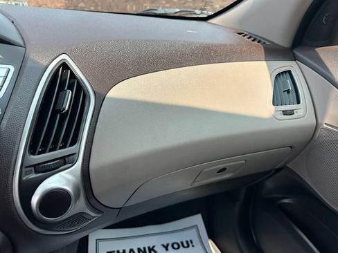 Used 2013 Hyundai Tucson GLS FWD image 29
