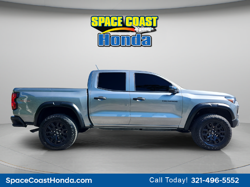 Used 2026 Chevrolet Colorado Trail Boss AWD/4WD image 2
