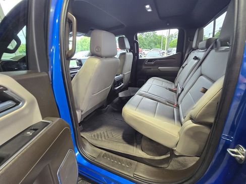 Used 2023 Chevrolet Silverado 1500 LT Trail Boss w/ LT Trail Boss Premium Package AWD/4WD image 29