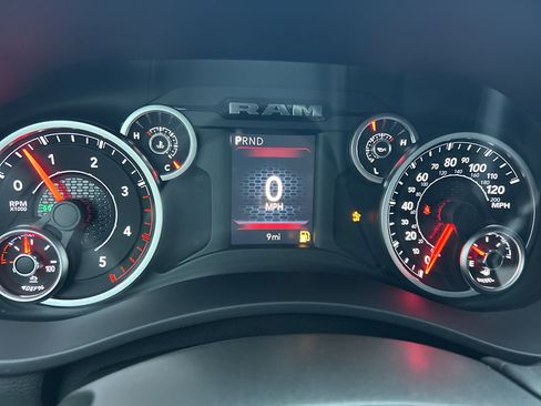 New 2025 RAM 2500 Tradesman image 21