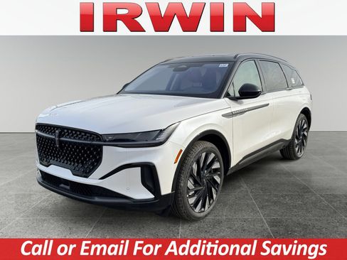 New 2026 Lincoln Nautilus Reserve w/ Jet Appearance Package image 1