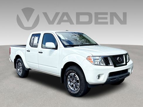 Used 2019 Nissan Frontier PRO-4X image 1