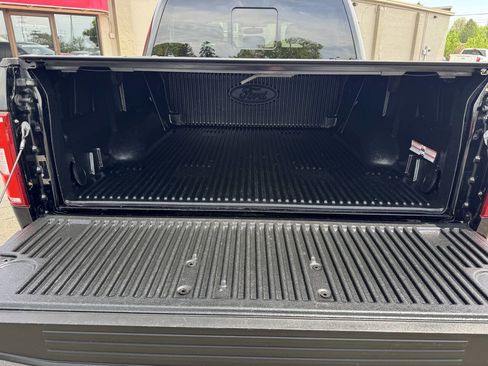 Used 2018 Ford F150 XLT w/ Equipment Group 302A Luxury AWD/4WD image 17